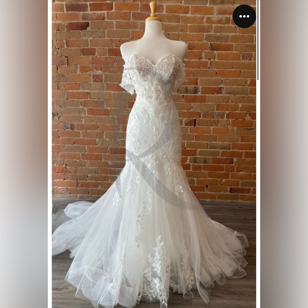 New! Elegant White Lace Wedding Dress